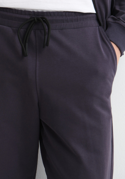 05-графитовый