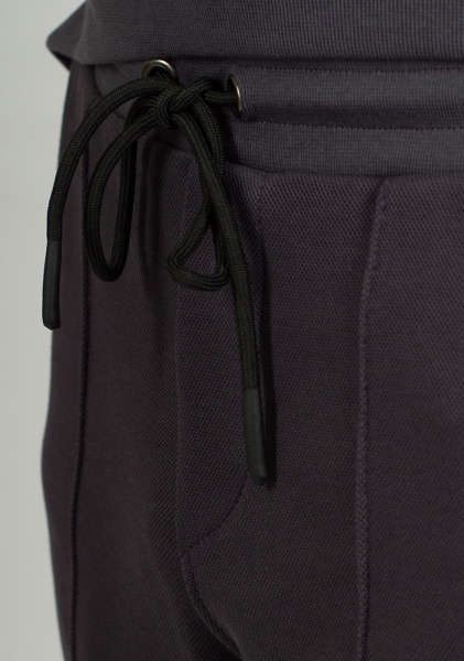 04-графитовый